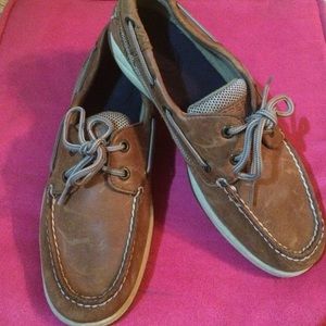 Sperry boat shoes