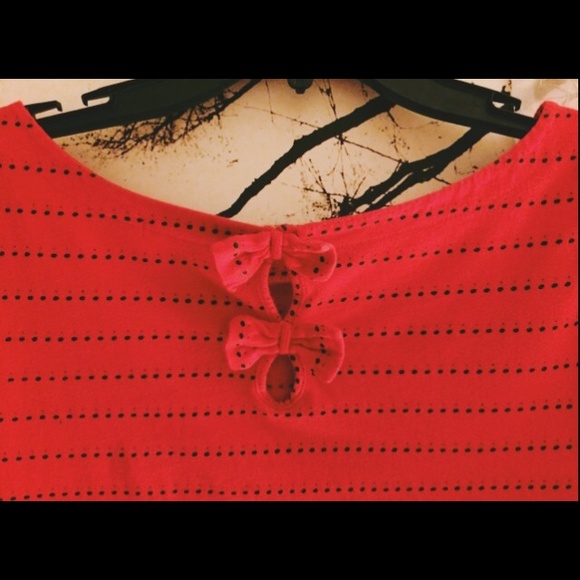 GAP three-quarter length top.