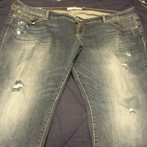 Torrid ripped skinny jeans