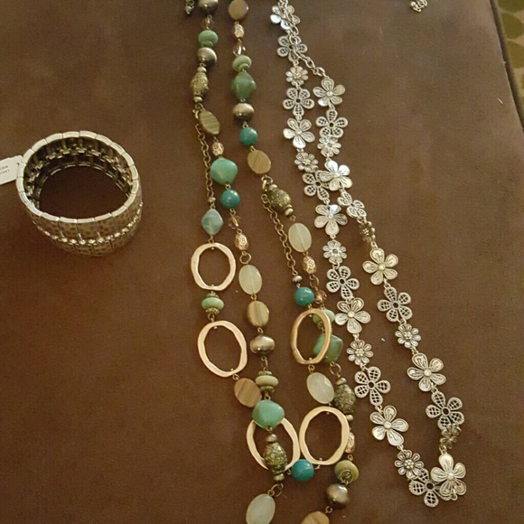 Jewelry bundle for @melsjewels