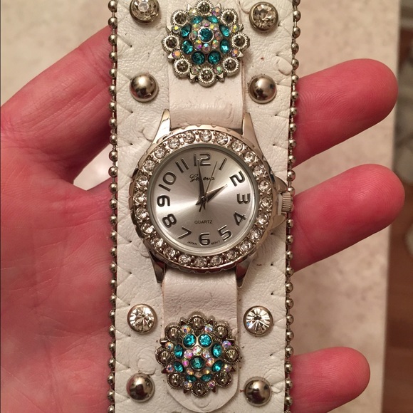 Watch - Picture 2 of 2