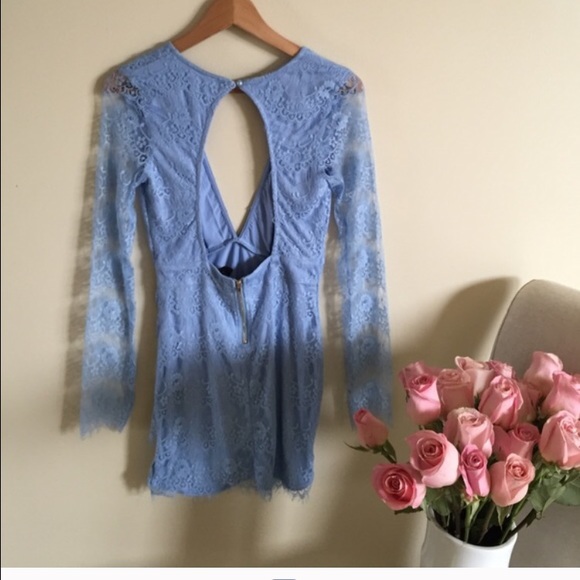 BLUE LACE deep plunge beautiful & classy dress - Picture 4 of 4