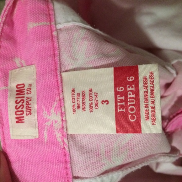 Shorts - Picture 3 of 3