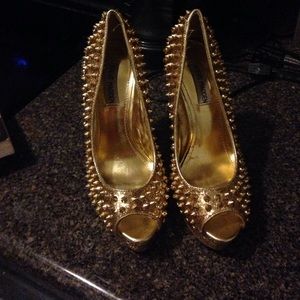 Gold studded pumps