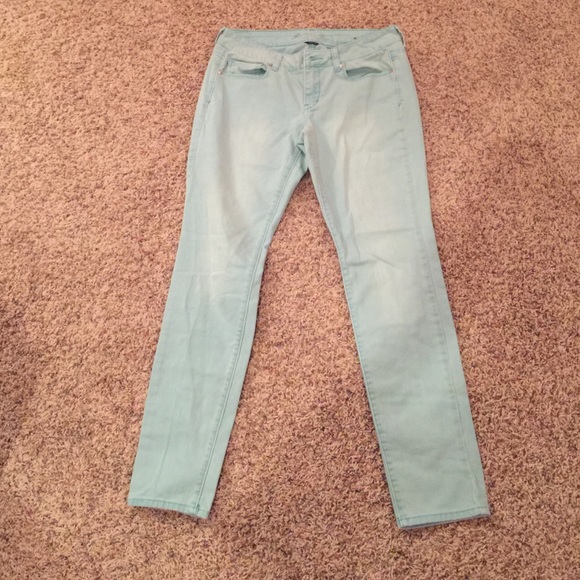 American Eagle Outfitters Pants - Light teal American eagle skinny jeans!