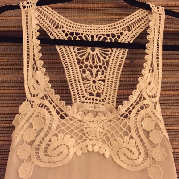 Ivory lace top - Picture 2 of 3