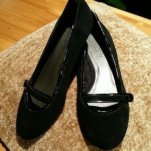 Ann Taylor Loft black suede flats