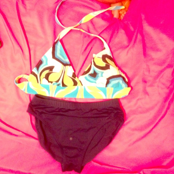 Swirl bikini