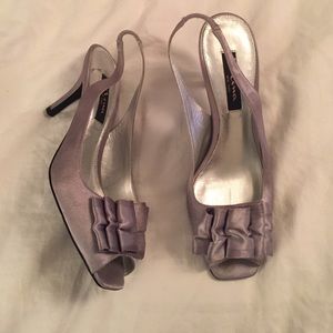 Nina silver metallic heels