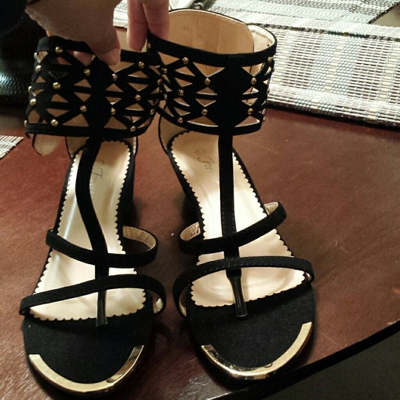 Brand new Gladiator black sandals.