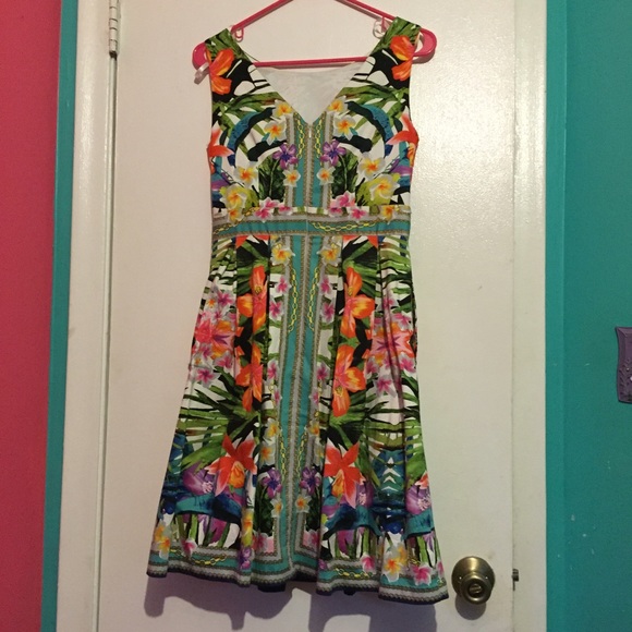 π Pretty, Flirty, Girly Host Pick π - Picture 3 of 4