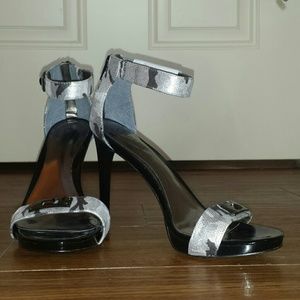 Carlos Santana strappy heels