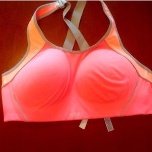 🎉2hr sale🎉Victoria's Secret sports bra
