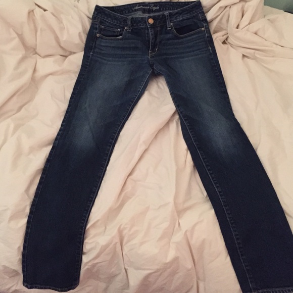 American eagle size 8 skinny jeans.