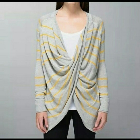 NEW Lululemon twist and wrap grey & yellow Sz. 6
