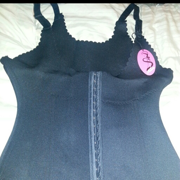 **BODY SHAPERS** - Picture 2 of 3