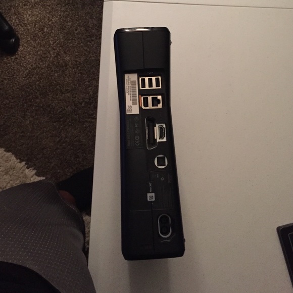 Xbox 360 - Picture 3 of 3