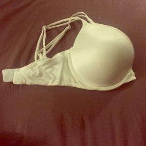 NWT. Victoria's Secret VERY SEXY Push-up. 34DD.