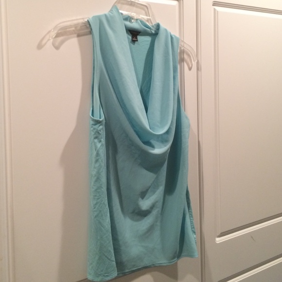 turquoise sleeveless she'll