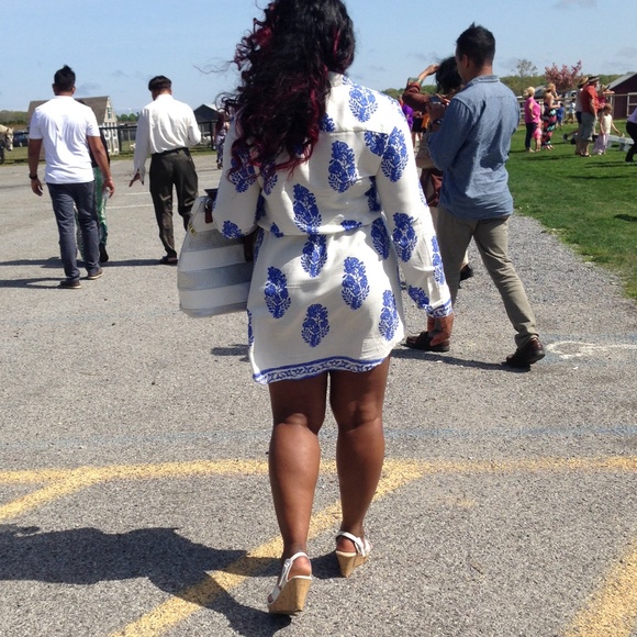 🚫SOLD In Bundle🚫Shirtdress - Picture 2 of 4