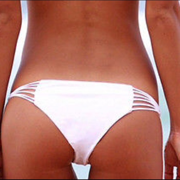 white bikini bottoms price negotiateable - Picture 2 of 4