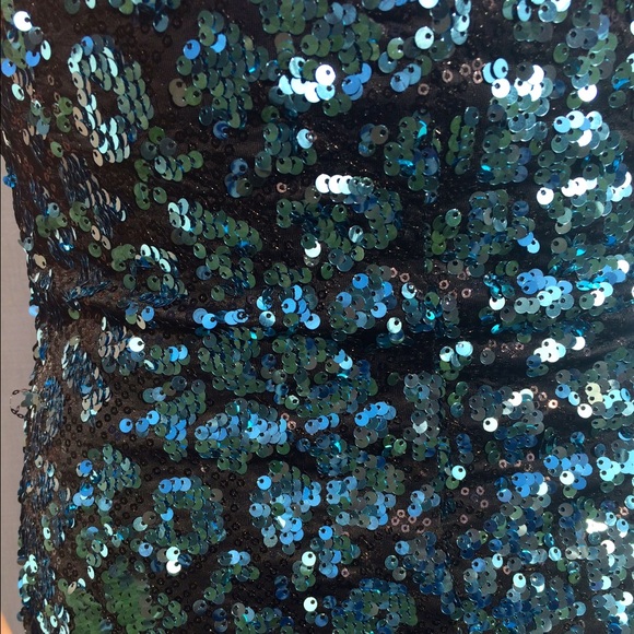 Flirty, Fun Sparkly Dress - Picture 3 of 3