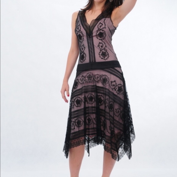 Vintage BCBG Max Azria black lace dress - Picture 2 of 4