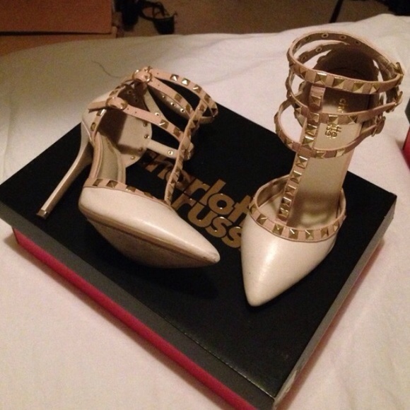 Bundle - Picture 2 of 3