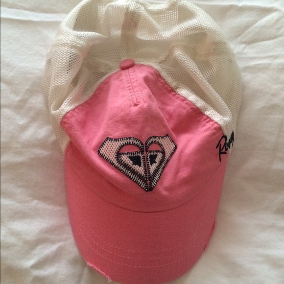 Roxy Distressed Hat