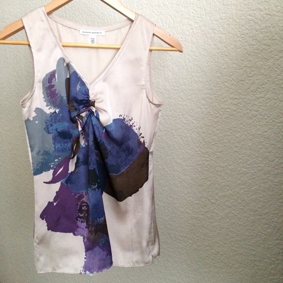 Banana Republic floral sleeveless tank top