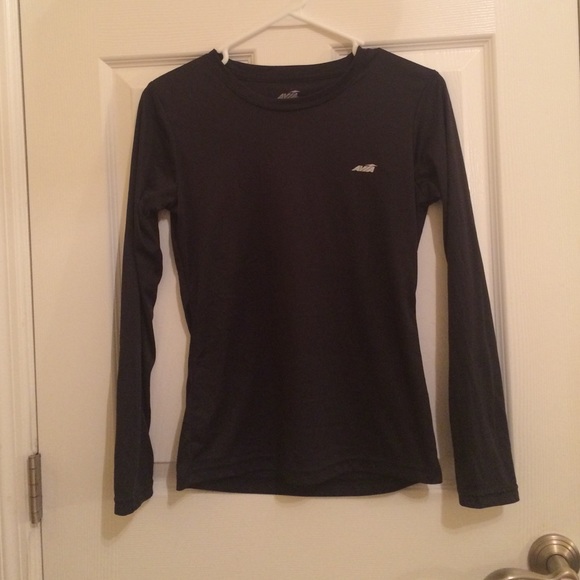 Avia black long sleeved workout top