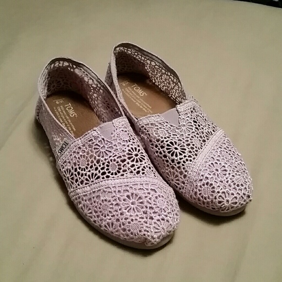 Lavender TOMS