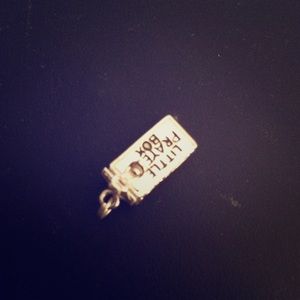 Charm sterling silver 925 stamp