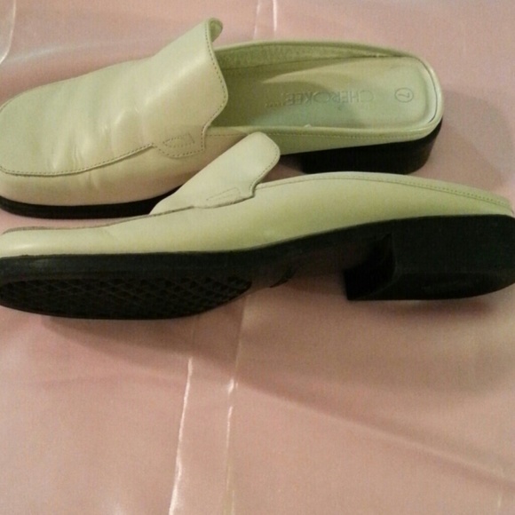 Tan Shoes - Picture 2 of 3