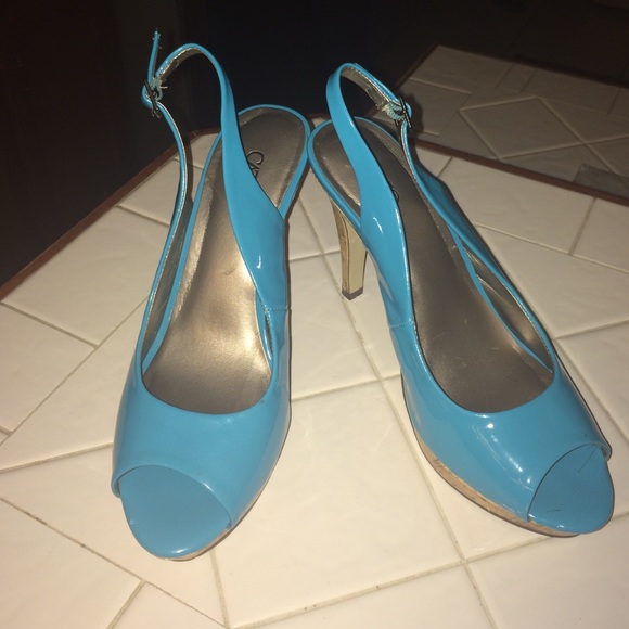 High heels  by: Cato