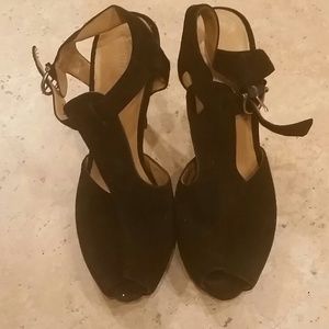 Nine West Black Suede peep toe heels