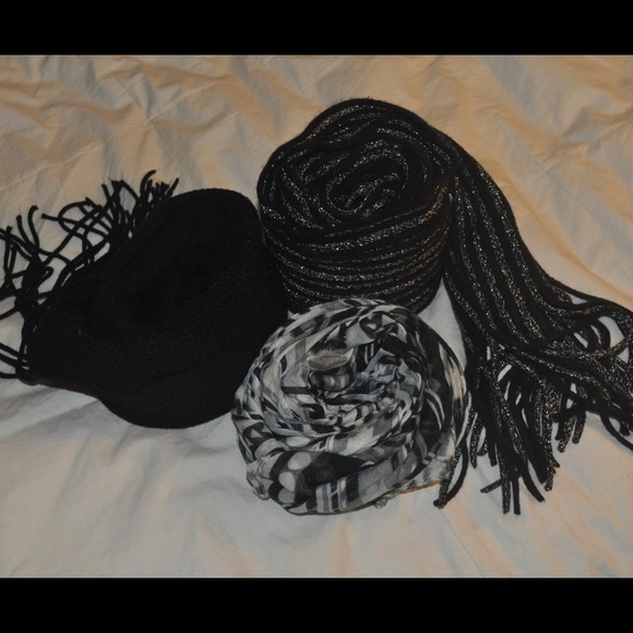 Bundle three scarves