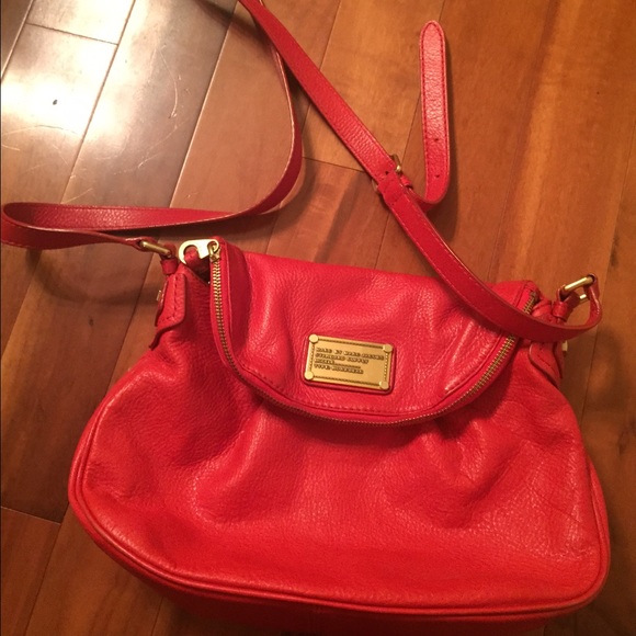 Marc Jacobs Handbags - Marc Jacobs satchel/crossbody