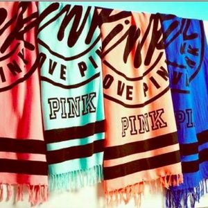 BNWT Victoria's secret beach blanket