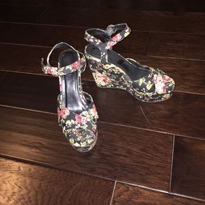 Forever 21 floral wedges