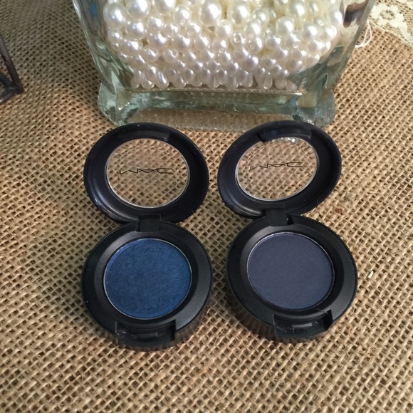 2 MAC Eyeshadows