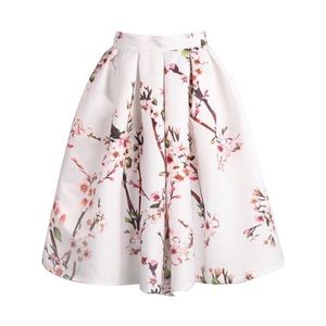 Floral skirt SZ small NWOT