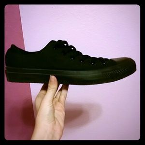 Black Converse
