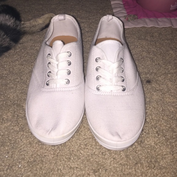 SOLD!!! White shoes