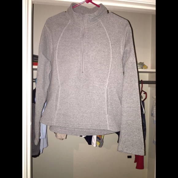 Hanes pullover