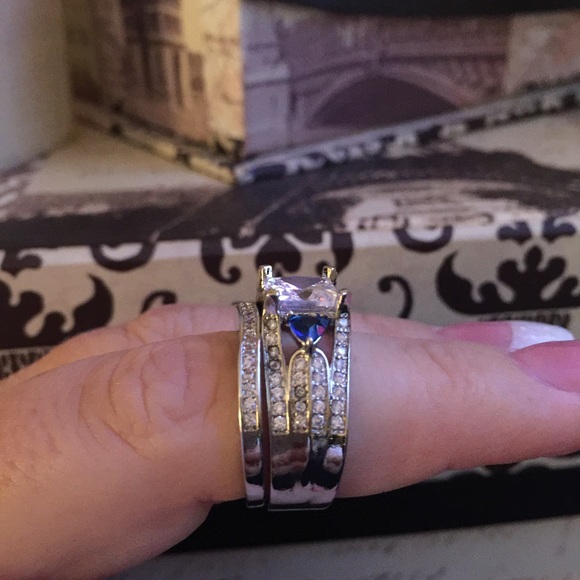 💙💙Stunning Wedding Set💙💙 - Picture 4 of 4