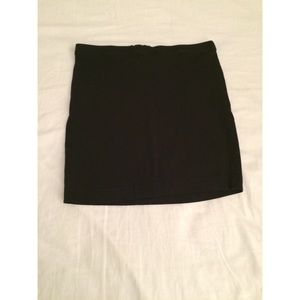 ▪️◼️H&M basic black bodycon skirt◼️▪️