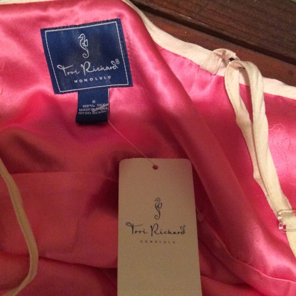 Awesome pink dress New with tags 100% silk - Picture 4 of 4