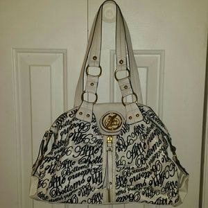 Apple Bottom handbag