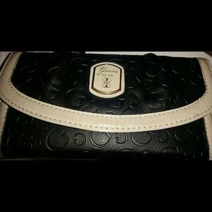 Guess Wallet